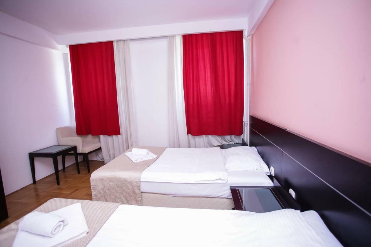 Hotel Beograd - Yu Lukavica Экстерьер фото