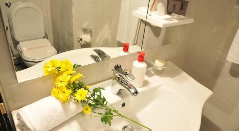 Hotel Beograd - Yu Lukavica Экстерьер фото